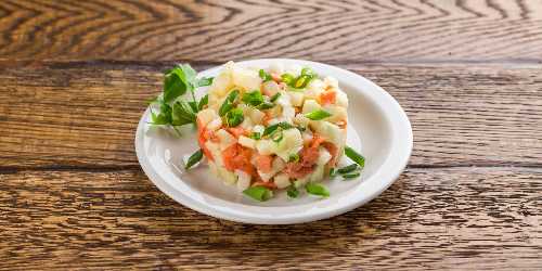 Salada noruega de salmão e batatas