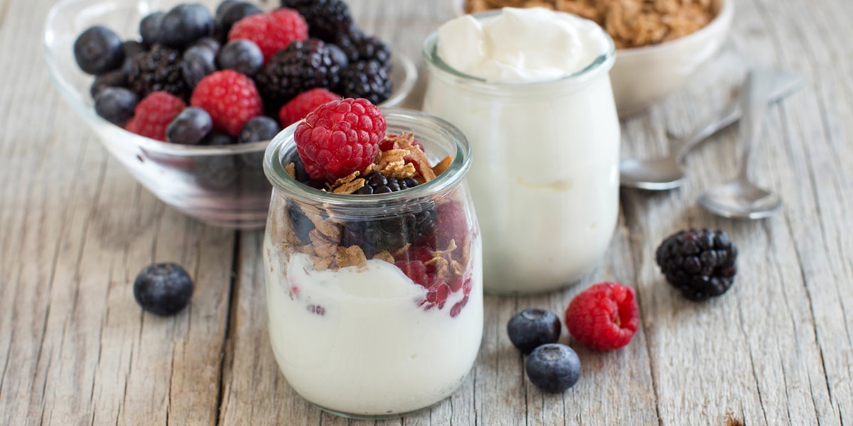 Yogur natural o yogur de soja, ¿cuál es la mejor alternativa? 