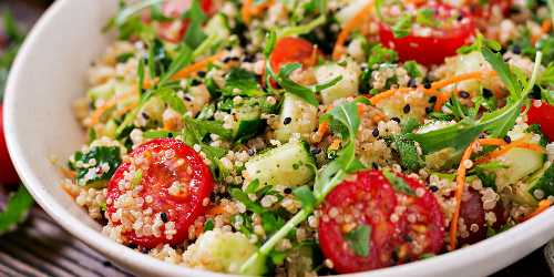 Salată de quinoa completă